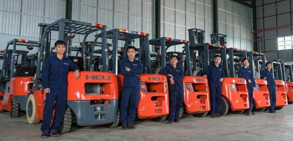Đội ngũ kỹ thuật viên chuyên nghiệp của Xe nâng Bình Minh