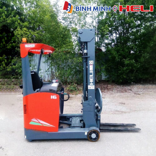 xe-nang-reach-truck-1-6-tan-2