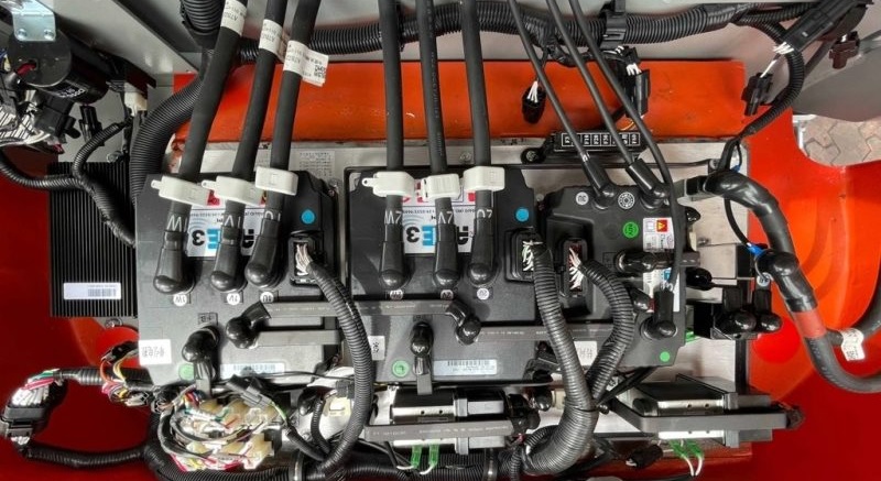 Tích hợp công nghệ ZAPI và động cơ AC hiện đại