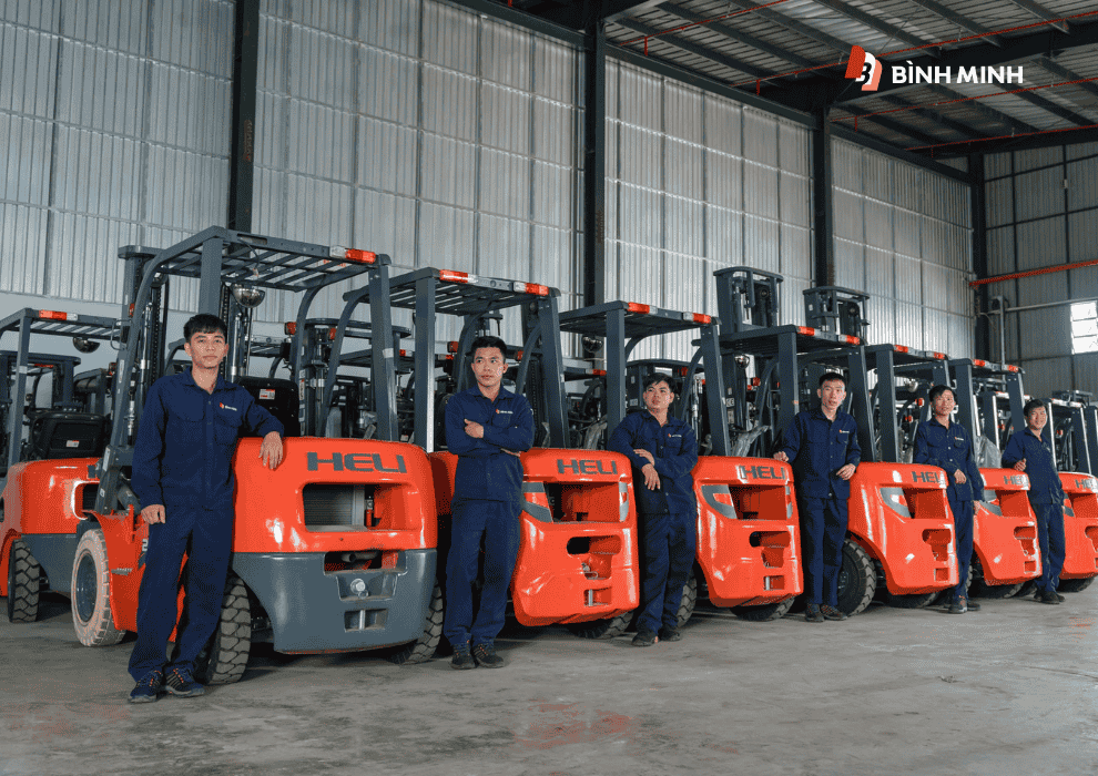 Kho hàng của Xe Nâng Bình Minh