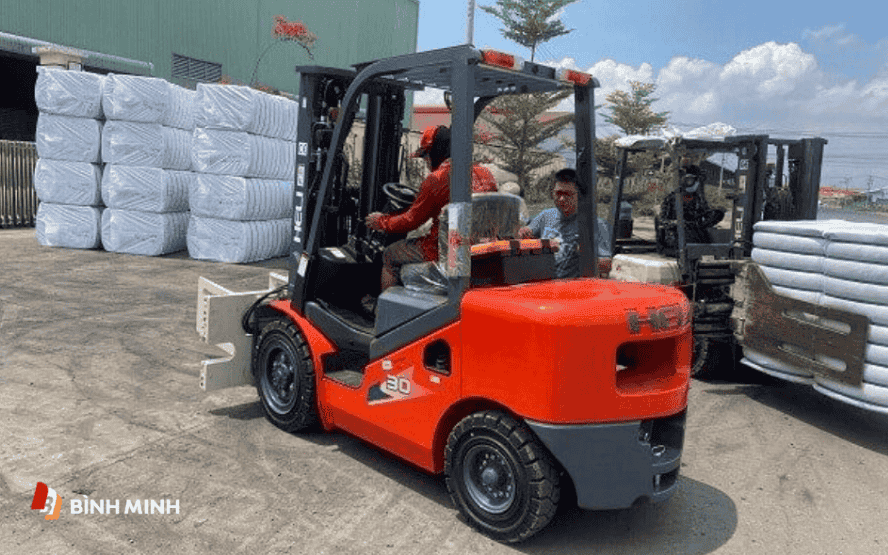 Lợi ích khi mua xe nâng tại địa chỉ uy tín