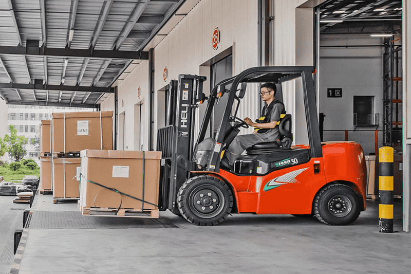 Mua xe nâng tại Lào Cai