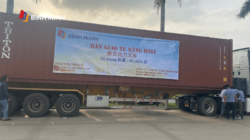 Bàn giao 49 xe nâng Heli tới doanh nghiệp