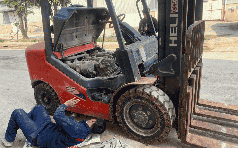 Kiểm tra và bảo dưỡng lốp xe