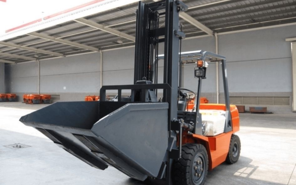 Xe nâng gật gù