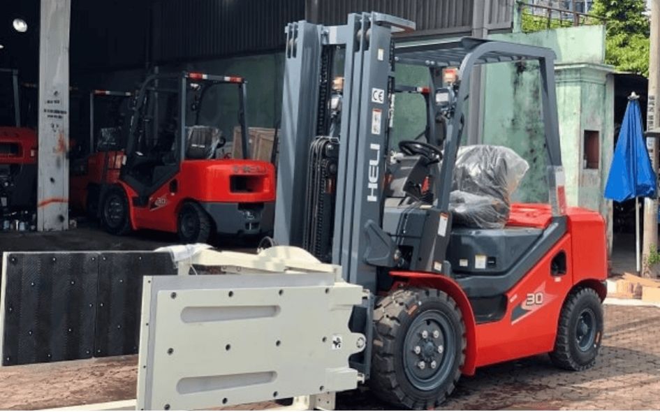 Ứng dụng của xe nâng càng xoay