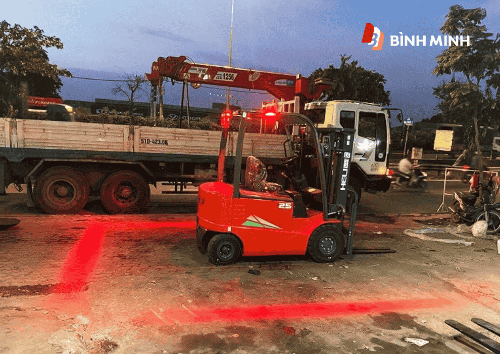 Đèn led cảnh báo trên xe nâng điện Heli