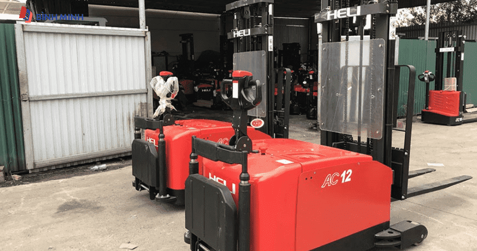 Bí Quyết Sử Dụng Xe Nâng 1.2 Tấn Hiệu Quả