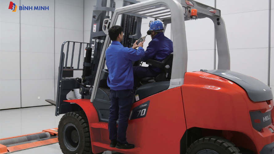 Kiểm tra phanh xe định kỳ là cần thiết
