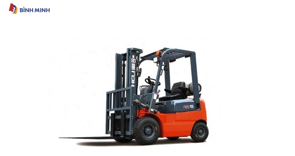 Xe nâng dầu 1.5 tấn