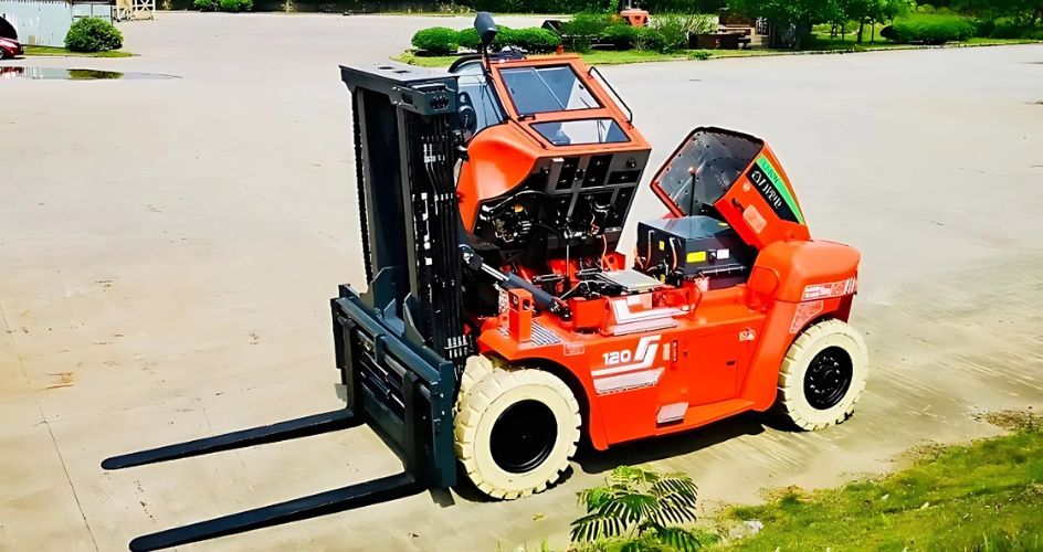 Xe nâng điện 12 tấn tích hợp nhiều tính năng vượt trội