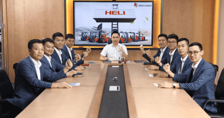 Đội ngũ nhân viên Xe nâng Bình Minh