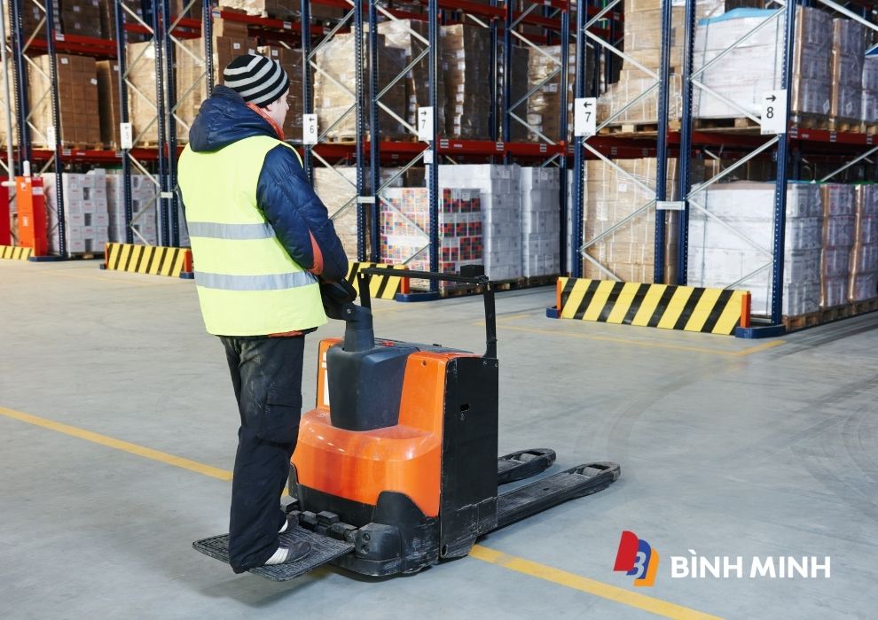 Nguyên lí hoạt động xe nâng tay điện