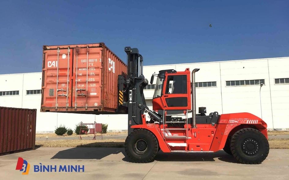 Xe nâng tải trọng lớn nâng thùng chứa Container
