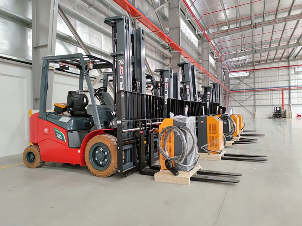 sạc xe nâng điện