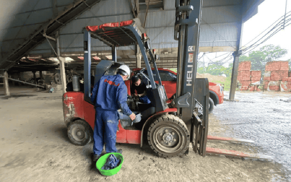 xe nâng không đề được