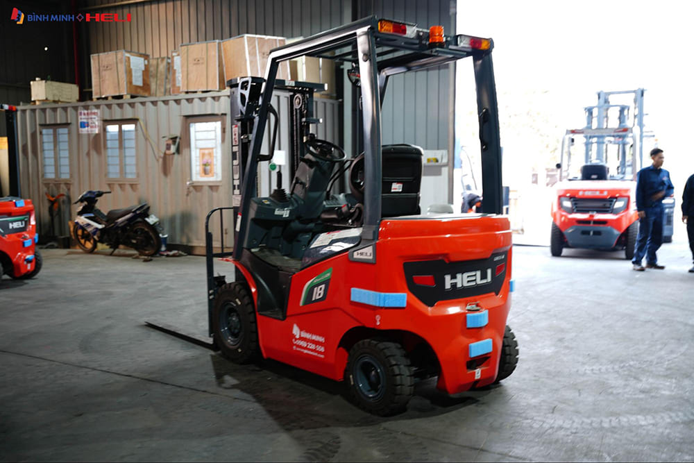 Thuê xe nâng dài hạn theo tháng, năm tại Đà Nẵng