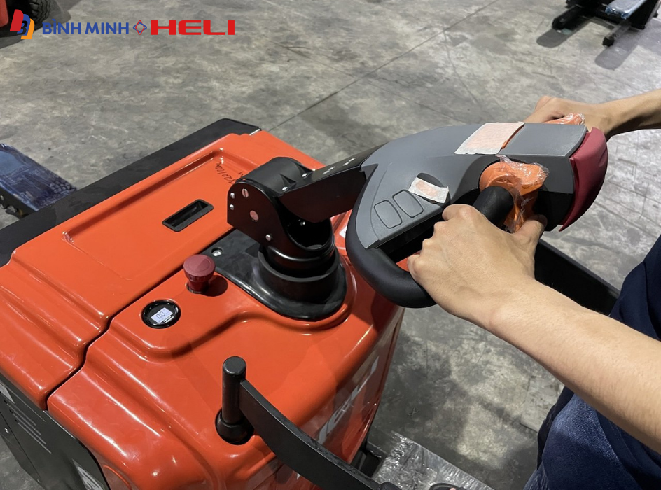 Cấu tạo của xe nâng điện đứng lái Heli
