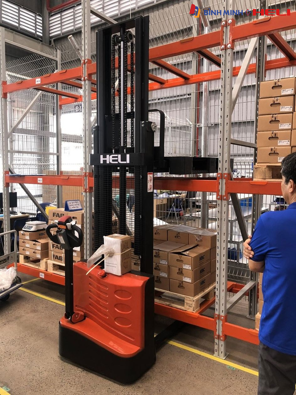 Lợi ích khi sử dụng xe nâng tay cao
