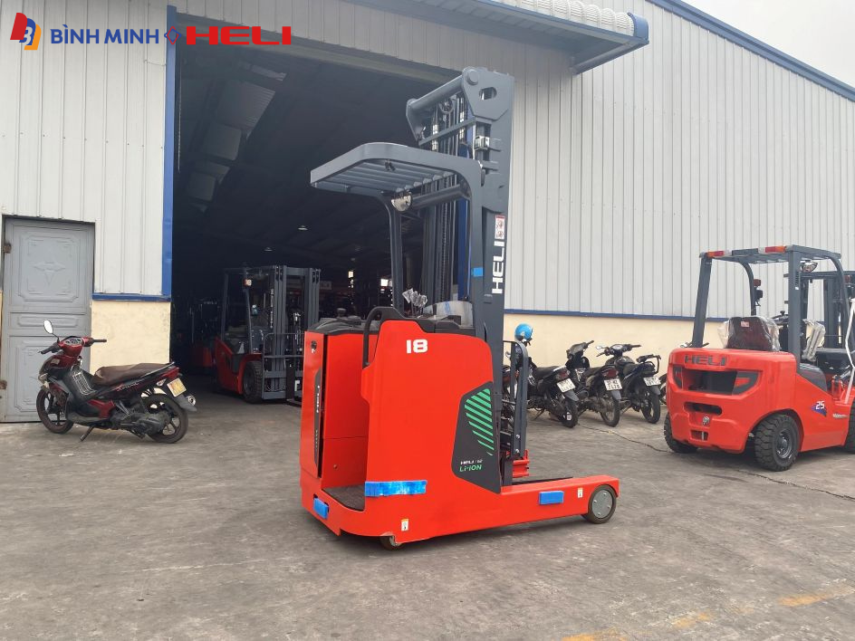 Xe nâng điện Reach Truck Heli đứng lái CQD18-A2RQLIG2