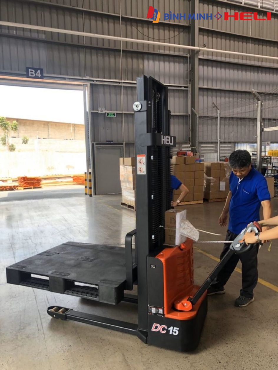 Xe nâng điện cao Heli 1.5 tấn