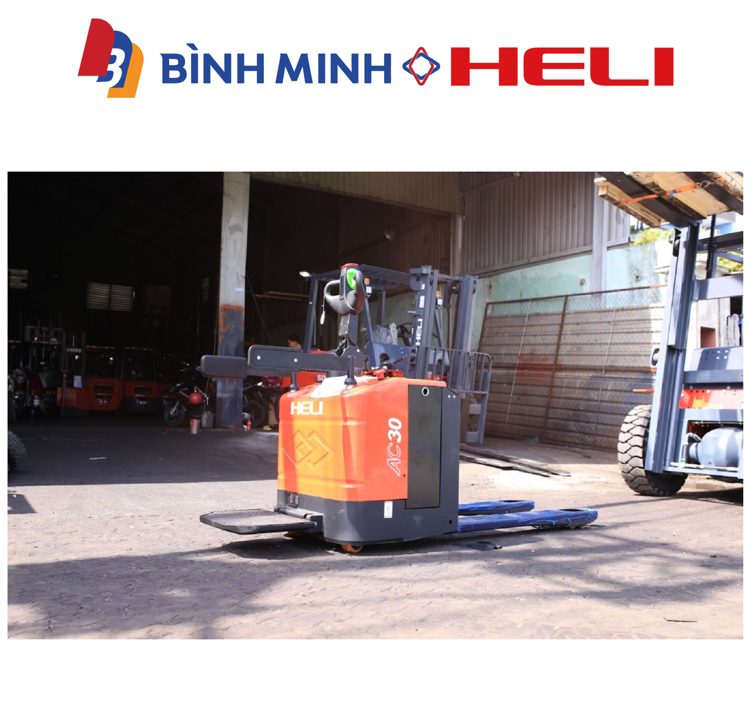xe nâng điện đứng lái 3 tấn CBD30-470
