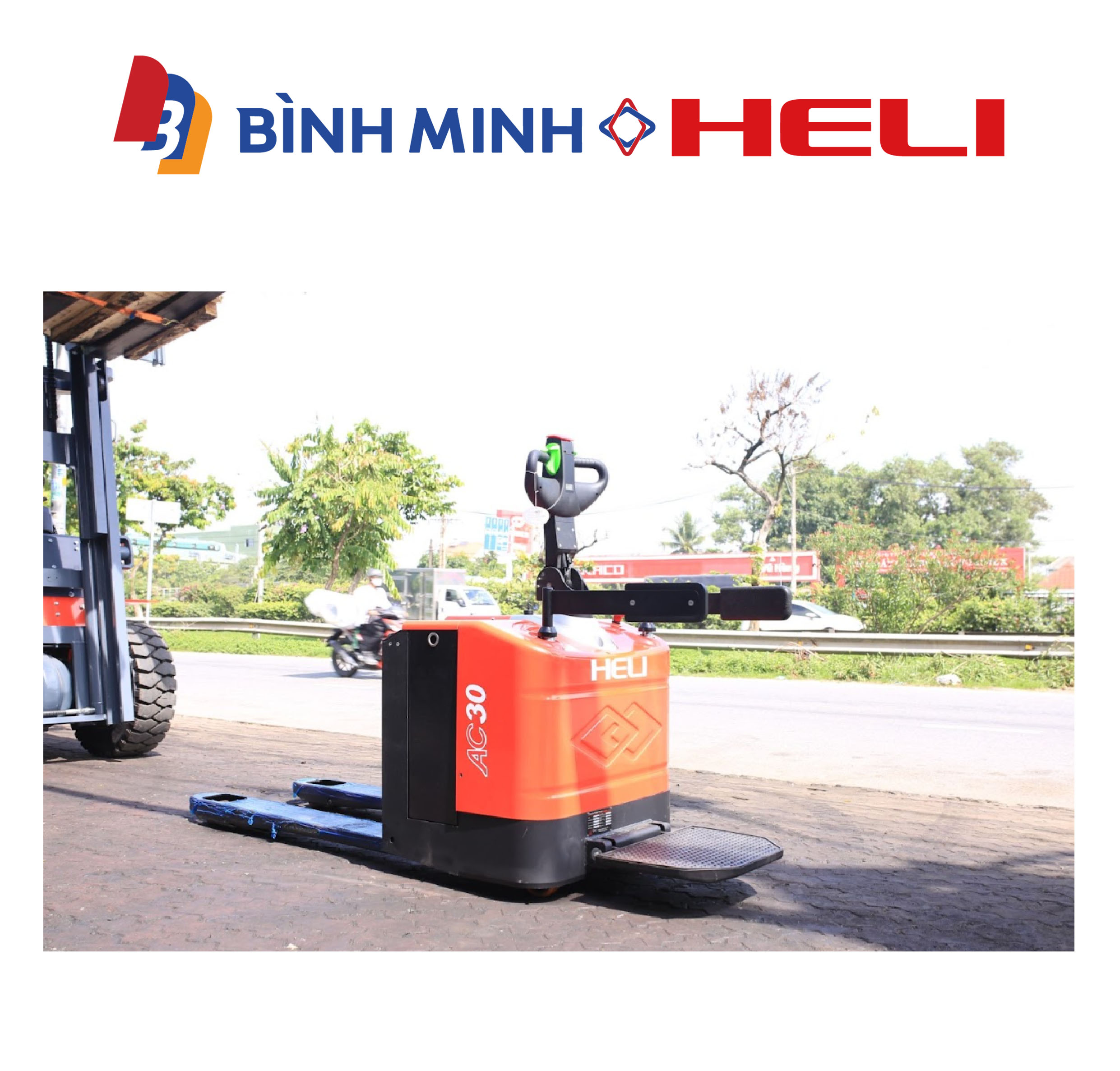 xe nâng điện đứng lái 3 tấn CBD30-470