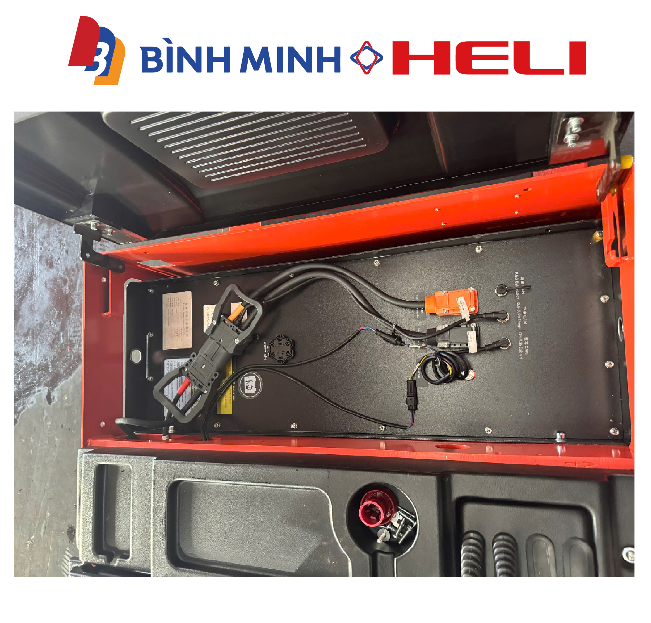 xe nâng reach truck 2 tấn CQDM20J