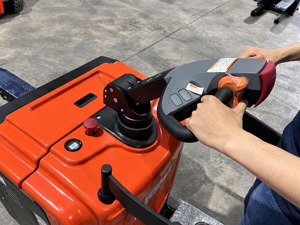 Tay điều khiển linh hoạt của CBD25J-RLI (Nguồn: Internet)