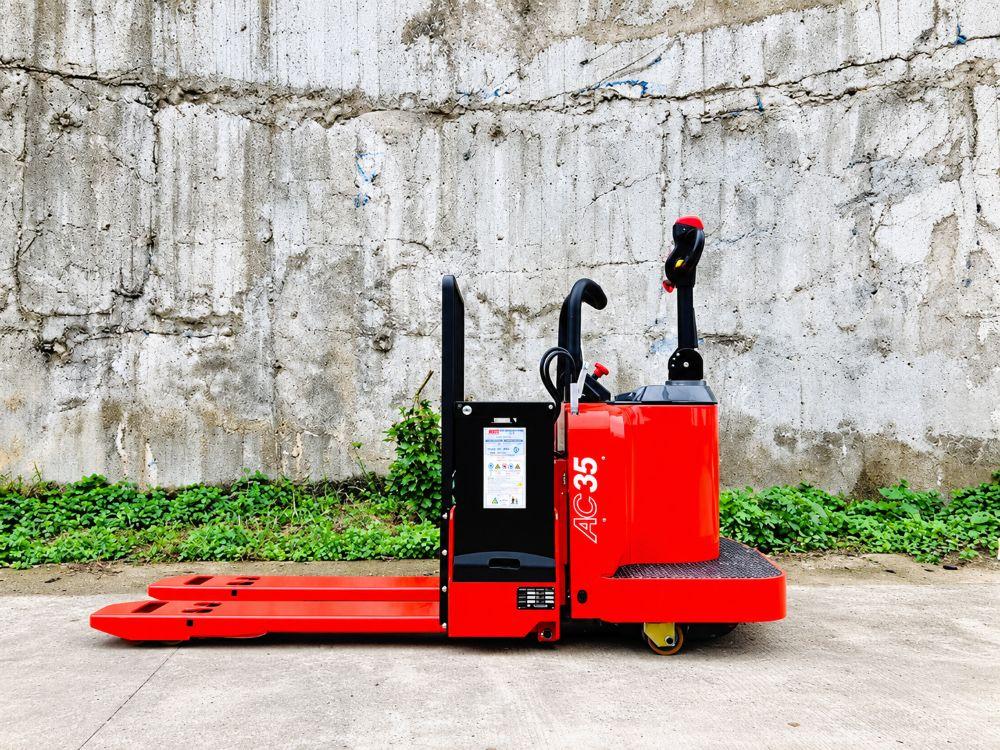 Thiết kế khoang chứa pin kéo ngang giúp dễ dàng bảo trì (Nguồn: Internet)