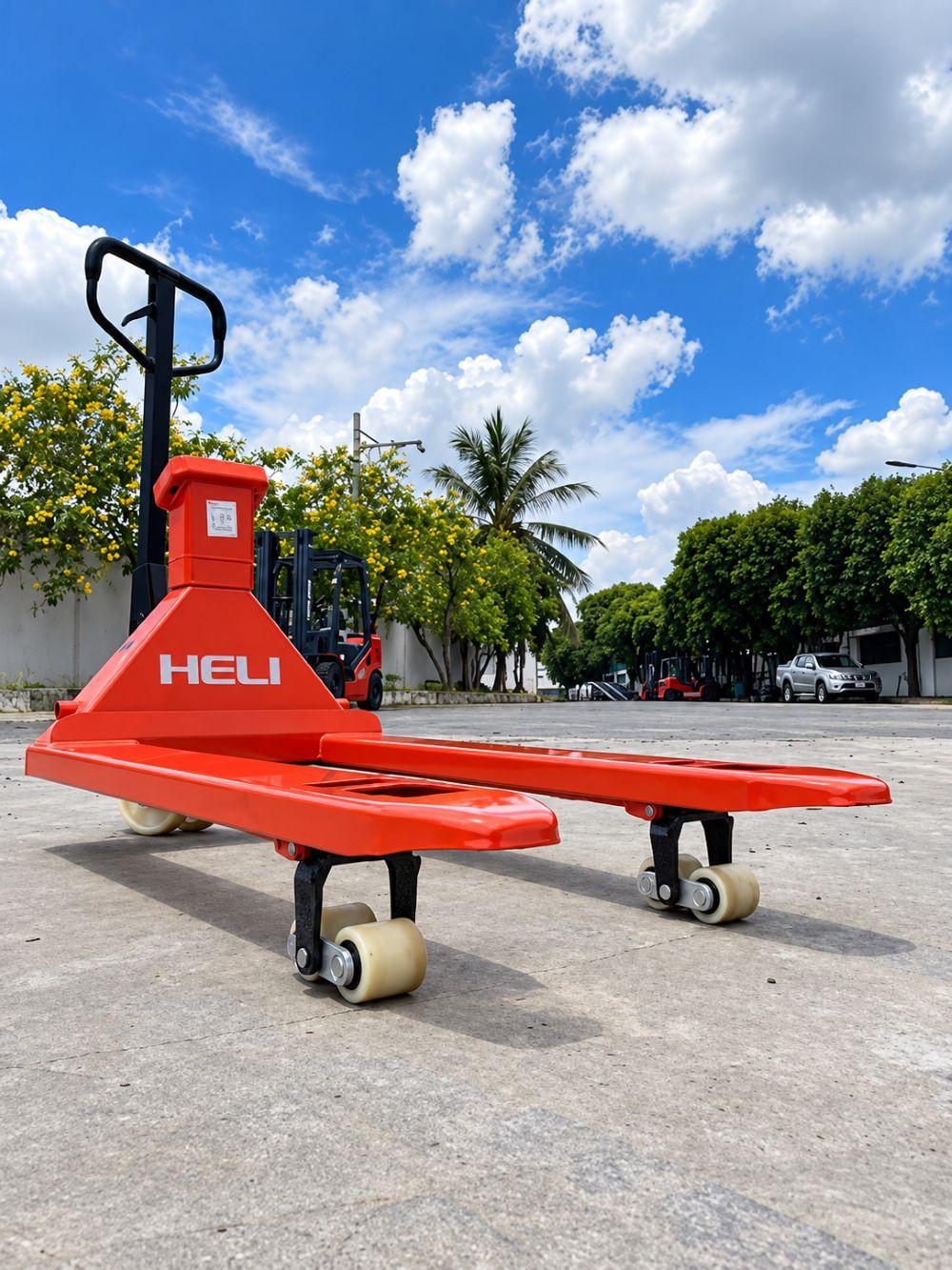 Càng nâng được chế tạo từ thép cường lực có độ cứng cao